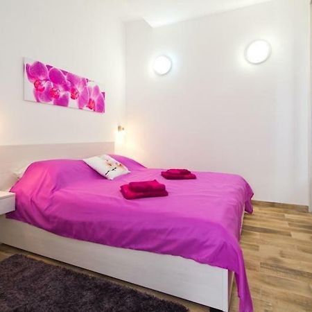 Apartment Radiant Orchid Пореч Екстер'єр фото